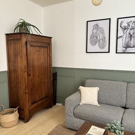 Gustave Charmant Appartement En Coeur De Ville A 20 Metres De La Mer レ・サ​​ーブル・ドロンヌ エクステリア 写真