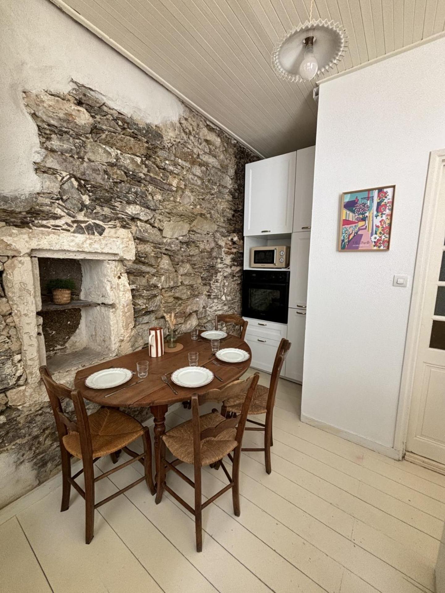 Gustave Charmant Appartement En Coeur De Ville A 20 Metres De La Mer レ・サ​​ーブル・ドロンヌ エクステリア 写真